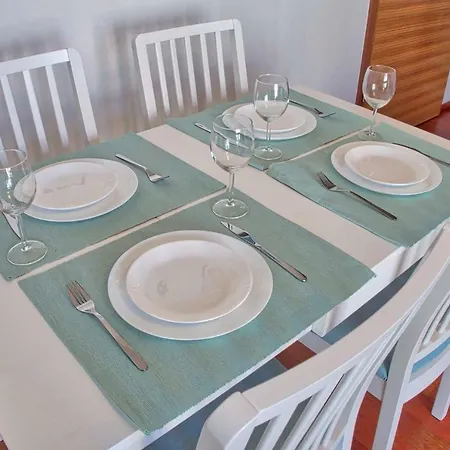 Happy Apartment *